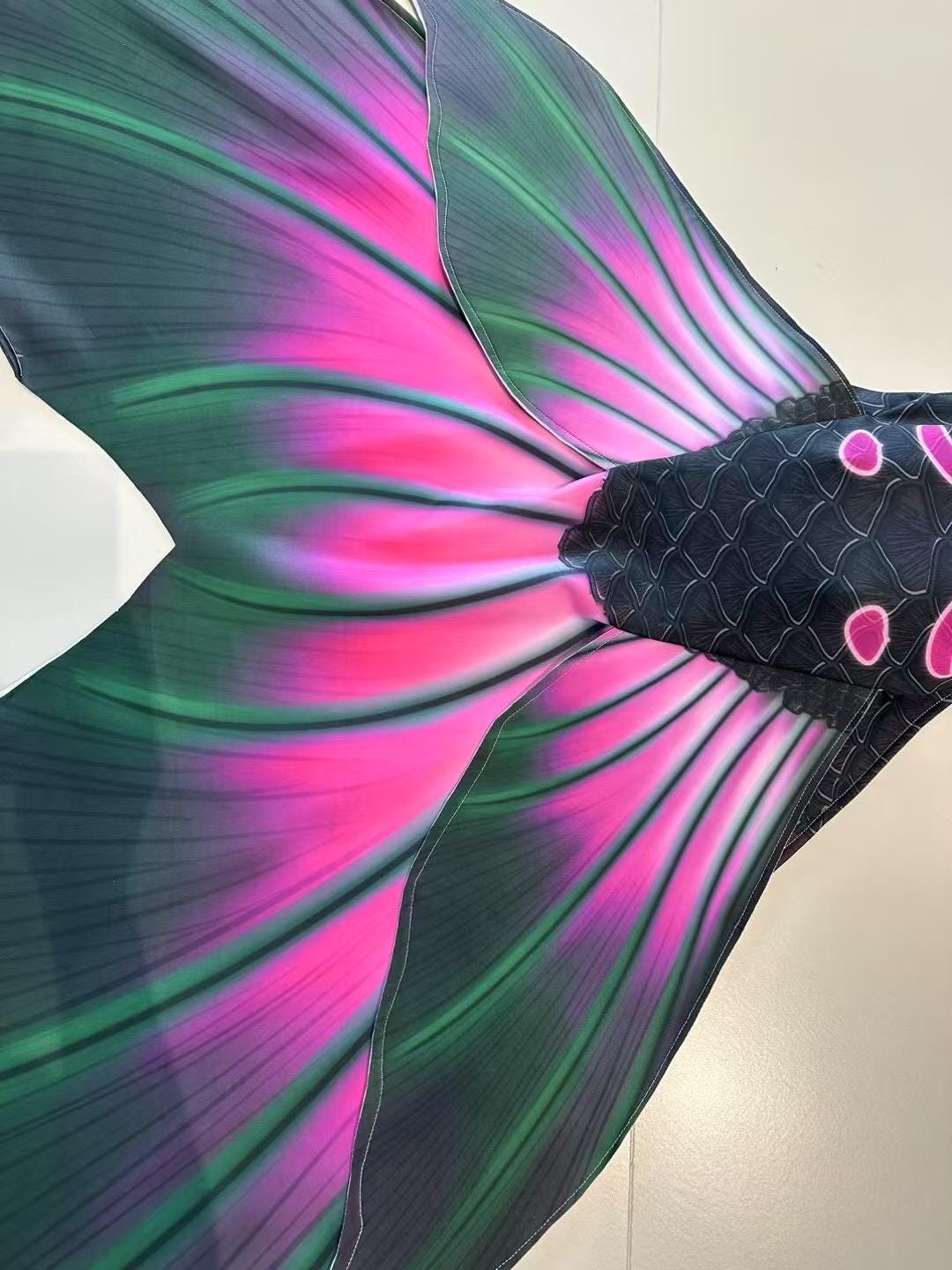 Handmade green pink Mermaid Tail  cosplay photography costume, diving costume, gift for her，gift for girlfriend's birthday