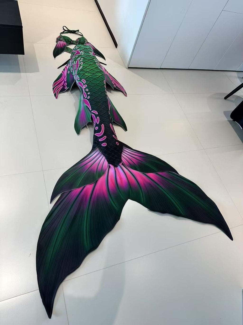 Handmade green pink Mermaid Tail  cosplay photography costume, diving costume, gift for her，gift for girlfriend's birthday